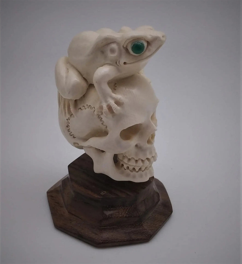 Skull With Frog Mammoth Ivory
