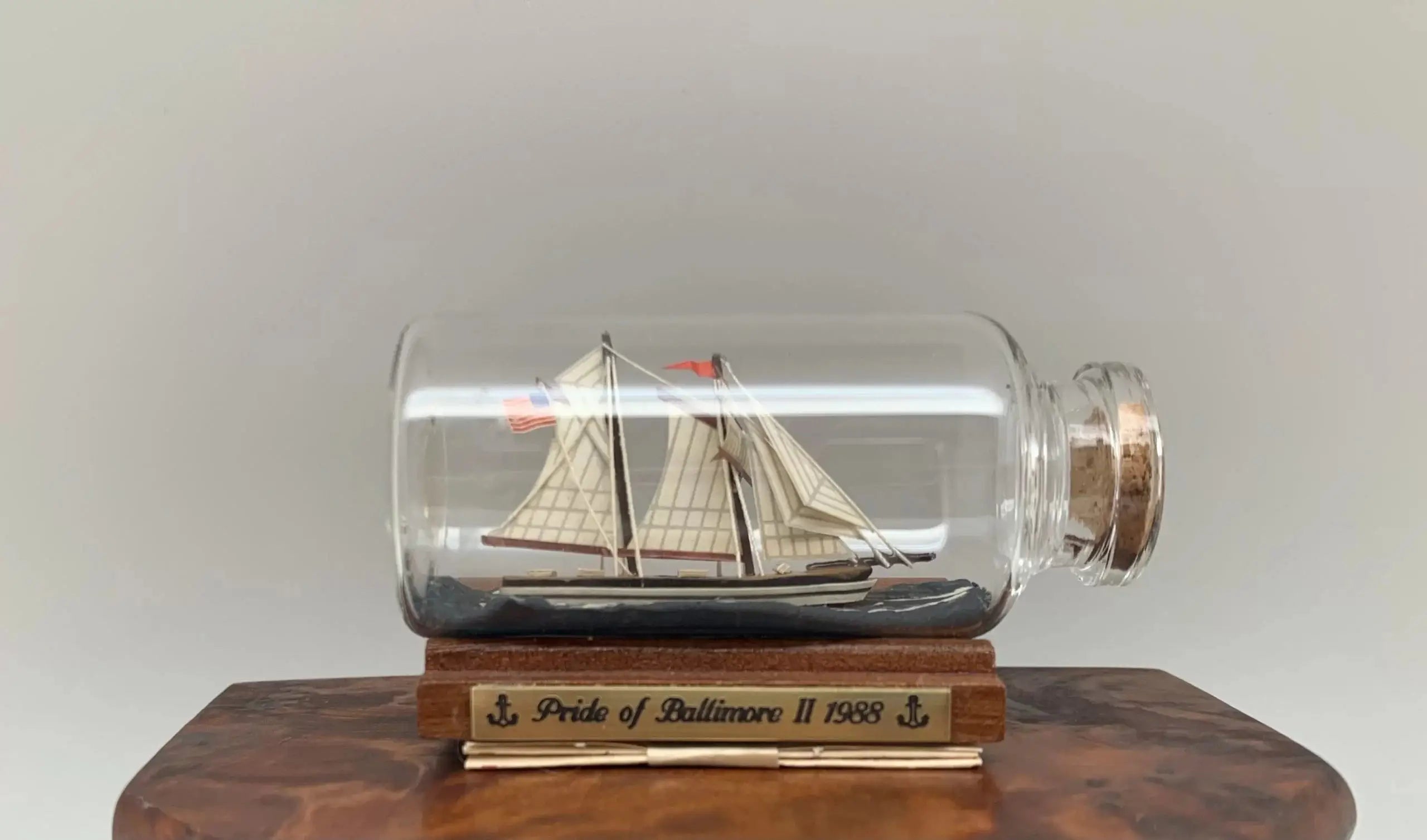 Special Scenes in Bottles - S & G SHIPS IN BOTTLES & MINIATURE MODELS