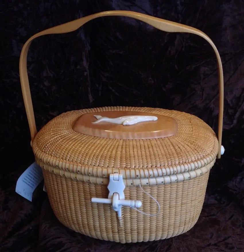 Sold at Auction: Donna Cifranic Nantucket lightship basket purse