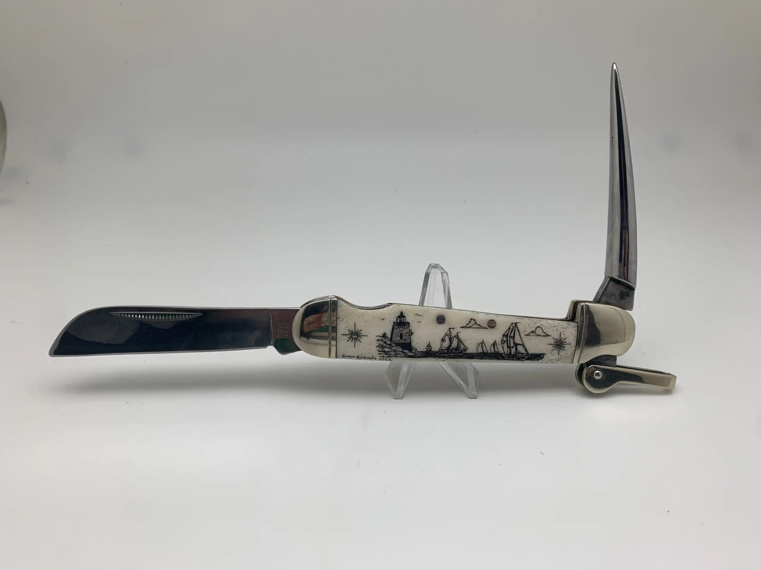 Scrimshaw Ship and Lighthouse Black/White Design Scrimshaw Collection Marlin  Spike with Folding Knife